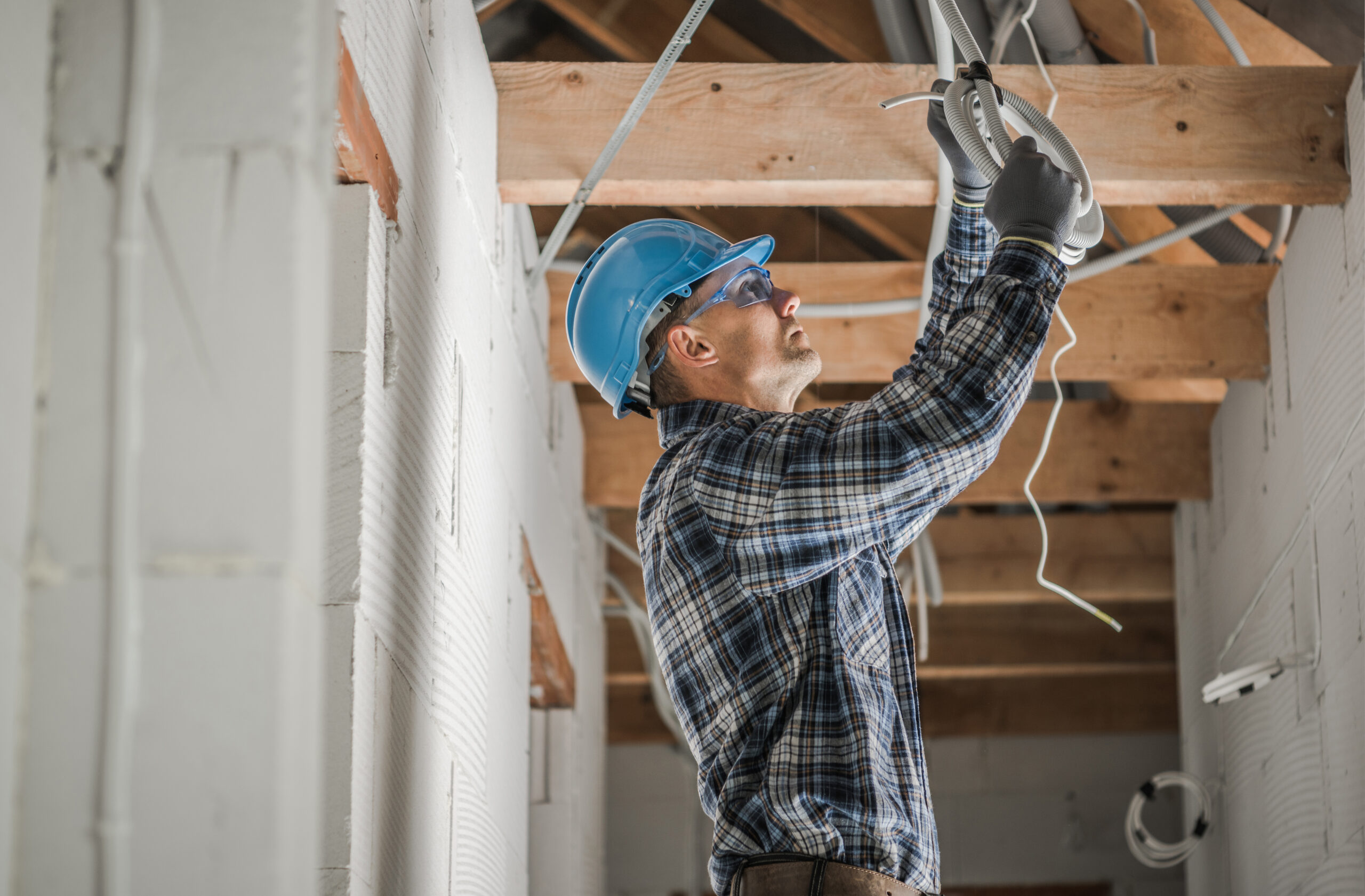 A picture of Electrical Contractor vs Electrician: What's the Difference? with Brotherly Love Electric LLC