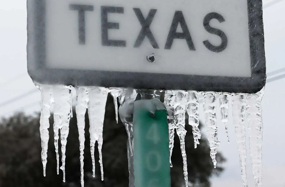 Local generator installer helping Houston homeowners prepare for power outages with reliable backup power before Texas winter weather